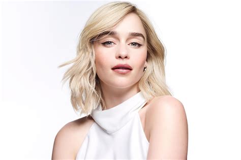 Emilia Clarke Women Actress Blonde Short Hair Blue Eyes White