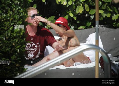 Exclusivo El Profesional Del Tenis Boris Becker Y Su Esposa Sharlely