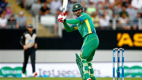 shehzad sparkles  quetta record successive wins  pakistan super