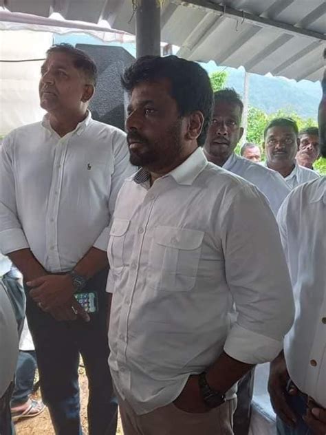 විරෝධතාවයේදී මිය ගිය පුද්ගලයාට අනුර කුමාරගෙන් අවසන් ගෞරව මාධ්‍යවේදියා