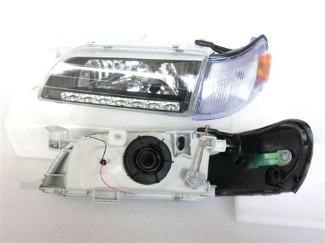 Front Led Head Light With Clear Corner For Toyota Corolla Ae E