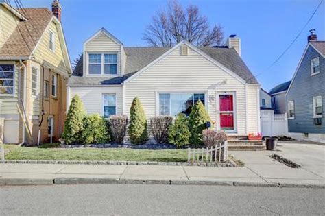 9 Fords Homes for Sale - Fords NJ Real Estate - Movoto