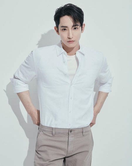 10 Foto Ganteng Lee Soo Hyuk Cha Joo Ik Di Drama Doom At Your Service