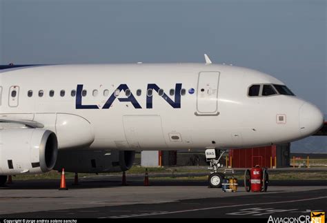 CC BAG LAN Airlines Airbus A320 232 AviacionCR Net