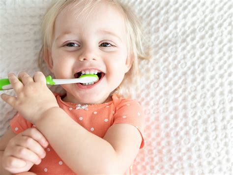 How to Brush Baby Teeth - A Smile To Grow With