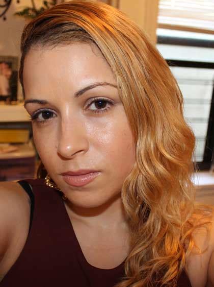 The Perfect Finishing Touch Urban Decay Naked Skin Ultra Definition Pressed Finishing Powder