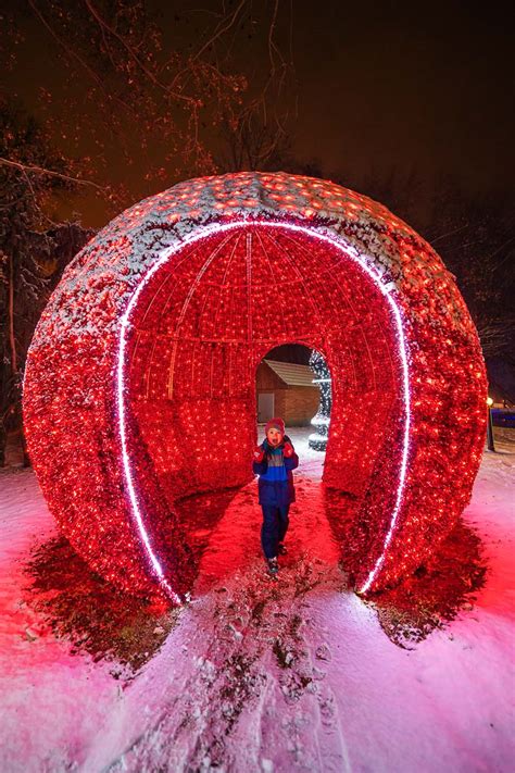 PARK ILUMINACJI W ZAMKU TOPACZ AHOJ Przygodo