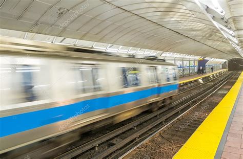 Speeding Up Train On Subway Station Stock Photo By ©jovannig 121298976