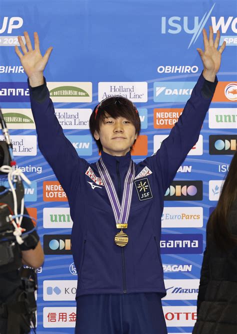 【スピードスケート】森重航「最後の100mは気持ちで」ライバル新濱破りw杯今季初勝利 スポーツ写真ニュース 日刊スポーツ