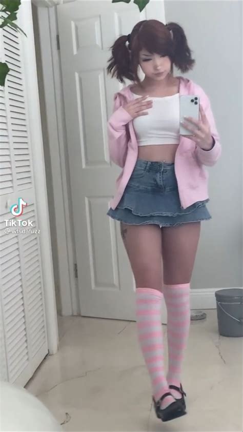 Hot Sexy Wtsdafuzz Bikini Pics