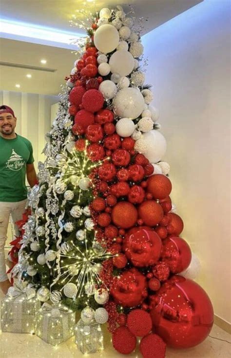 CÓMO DECORAR UN ÁRBOL DE NAVIDAD CON ESFERAS GIGANTES AQUÍ 16 IDEAS