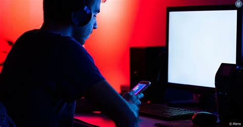 Sexe Des Hommes Coupables De Revenge Porn Terrafemina