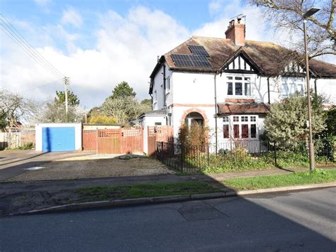 3 Bed Semi Detached House For Sale In Abbots Road Tewkesbury Gl20 £