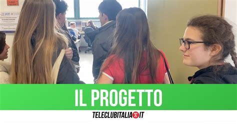 Giugliano Gli Studenti Del Minzoni Accolgono I Colleghi Europei YouTube