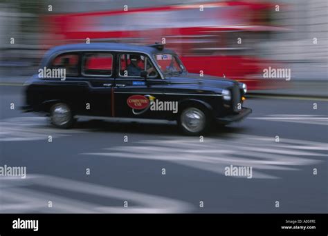 Black cab London Stock Photo - Alamy