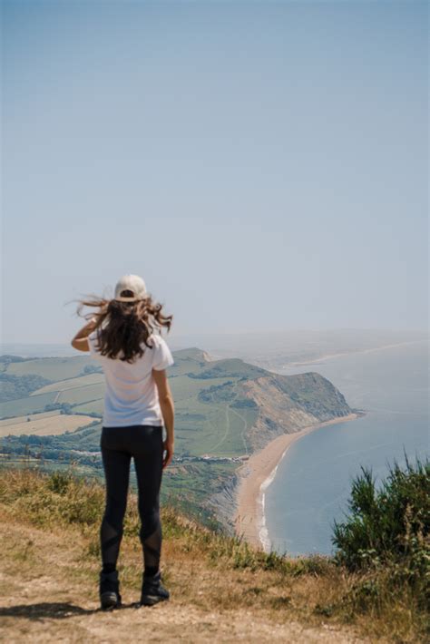 Jurassic Coast: 4 Great Dorset Coastal Walks - Florals for Spring