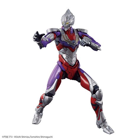 Figure Rise Standard Ultraman Suit Tiga Action