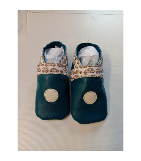 Chaussons bébé en cuir d agneau bleu canard 0 5 mois JE CHP01