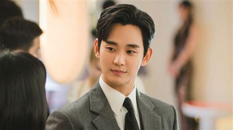 8 Potret Kim Soo Hyun Di Queen Of Tears Drama Barunya Yang Segera