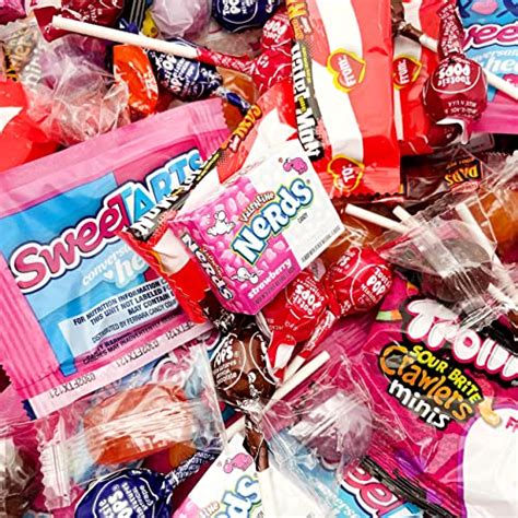 Love Is Sweet: Best Candy Hearts For Your Valentine