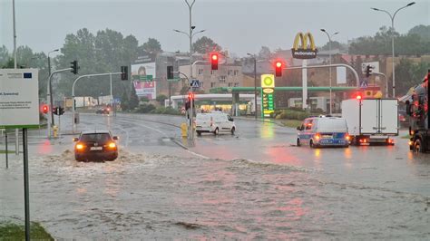 Bielskiedrogi Pl WIDEO FOTO Podtopione Samochody Zalane Drogi