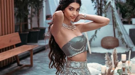 Alanna Pandays Sizzling Engagement Look In Strapless Grey Lehenga Has