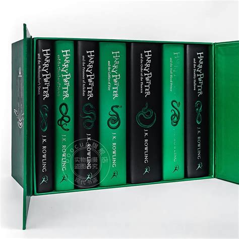 哈利波特1 7册套装斯莱特林学院精装版 Harry Potter Slytherin House Editions Hardback Box