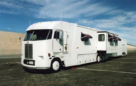 Peterbilt 372 Cabover