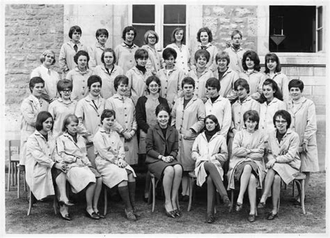 Photo De Classe 1ere M2 De 1965 Lycée De Jeunes Filles Copains Davant