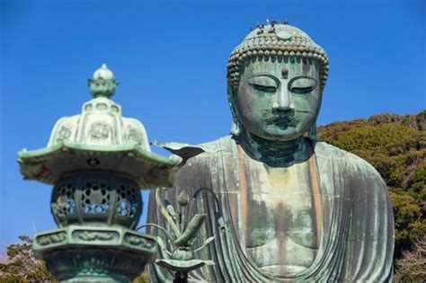 Temples and hills of Kamakura - TheTravelShots