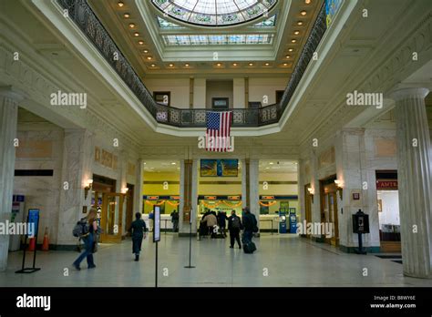 Baltimore Penn Station Stock Photo - Alamy