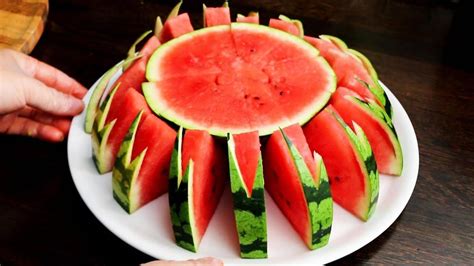 How To Make A Circular Shape Watermelon Carving Fcl Team Artofit