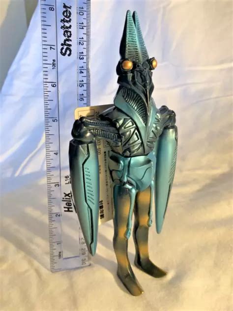 Bandai Powered Baltan Seijin Ultraman Monster Kaiju In Soft Vinyl