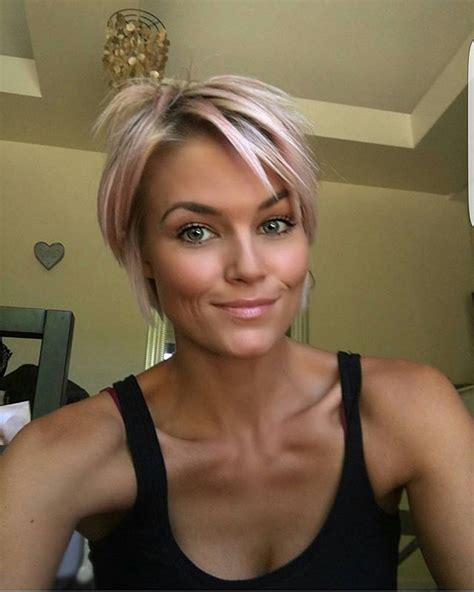 Krissafowles With A New Color On Her Previous Blonde Hair Short