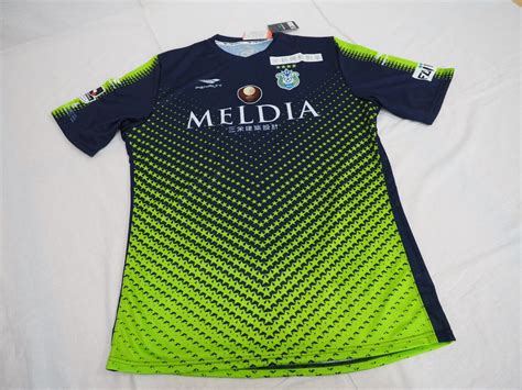 Shonan Bellmare Home Camisa De Futebol Sponsored By Meldia