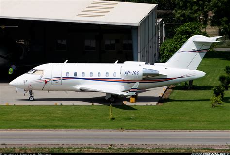 Bombardier Challenger 650 Cl 650 Untitled Aviation Photo 5564949