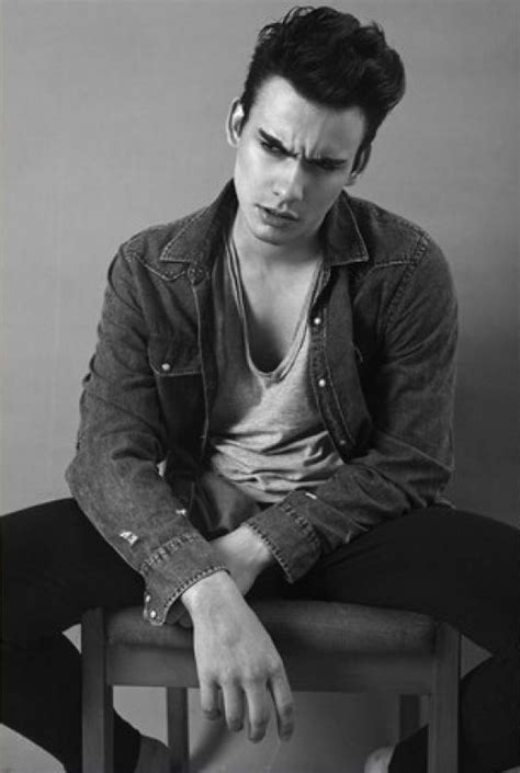 renato quest artists models