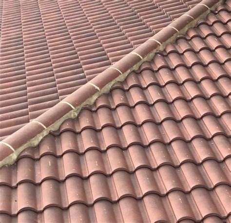 Selectum Clay Interlocking Low Pitch Roof Tile 10° Rustic Red Pitched Roof Roof Tiles Low