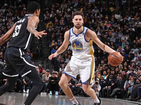 Watch Clip Of Frustrated Klay Thompson Deliberately Ignoring Steph