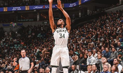 Em Noite De Recorde De Antetokounmpo Milwaukee Bucks Vence Chicago Bulls