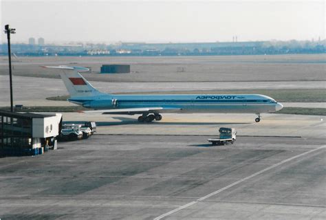 Cccp Ilyushin Il Aeroflot Heathrow Scan Of A Phot Flickr