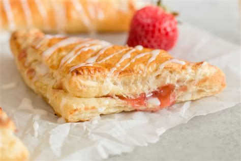 Strawberry Strudel Recipe Puff Pastry Dandk Organizer