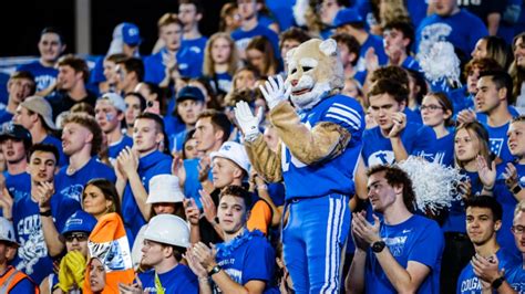 Cosmo, Cougarettes Break Out Dance Moves During Texas Tech-BYU Game