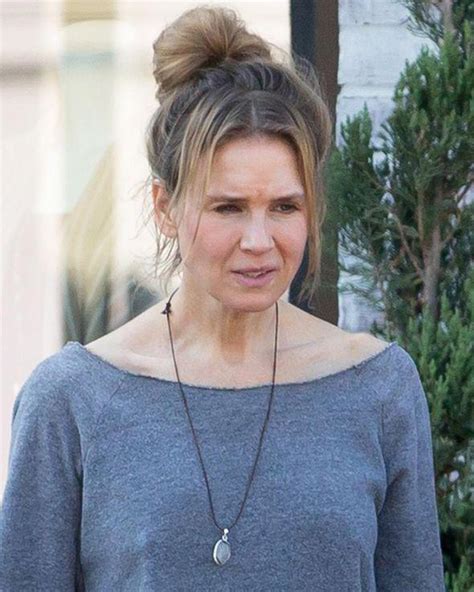 32 interesting facts about Renée Zellweger List Useless Daily