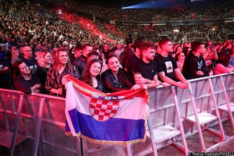 Foto Glazbeni Spektakl Domoljubne Glazbe Okupio Tisu A Ljudi