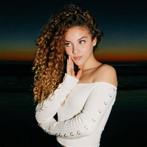 Picture Of Sofie Dossi