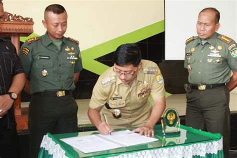 Bp K Lemahabang Penandatanganan Mou Ketahanan Pangan Bupati Cirebon