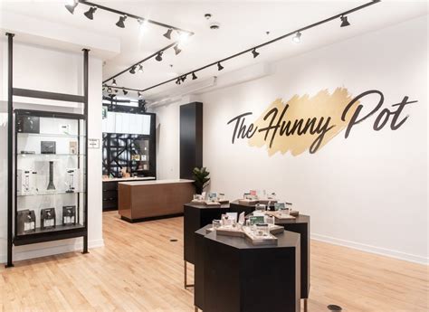 THE HUNNY POT - Updated January 2025 - 10 Photos - 2903 Dundas Street W ...