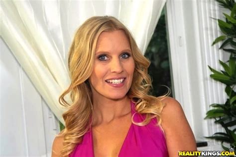 Close Up Posing Scene Featuring Blonde Milf With Big Tits Brianna Ray Porn Pictures XXX Photos