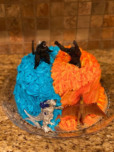 King Kong Vs Godzilla Cake Artofit